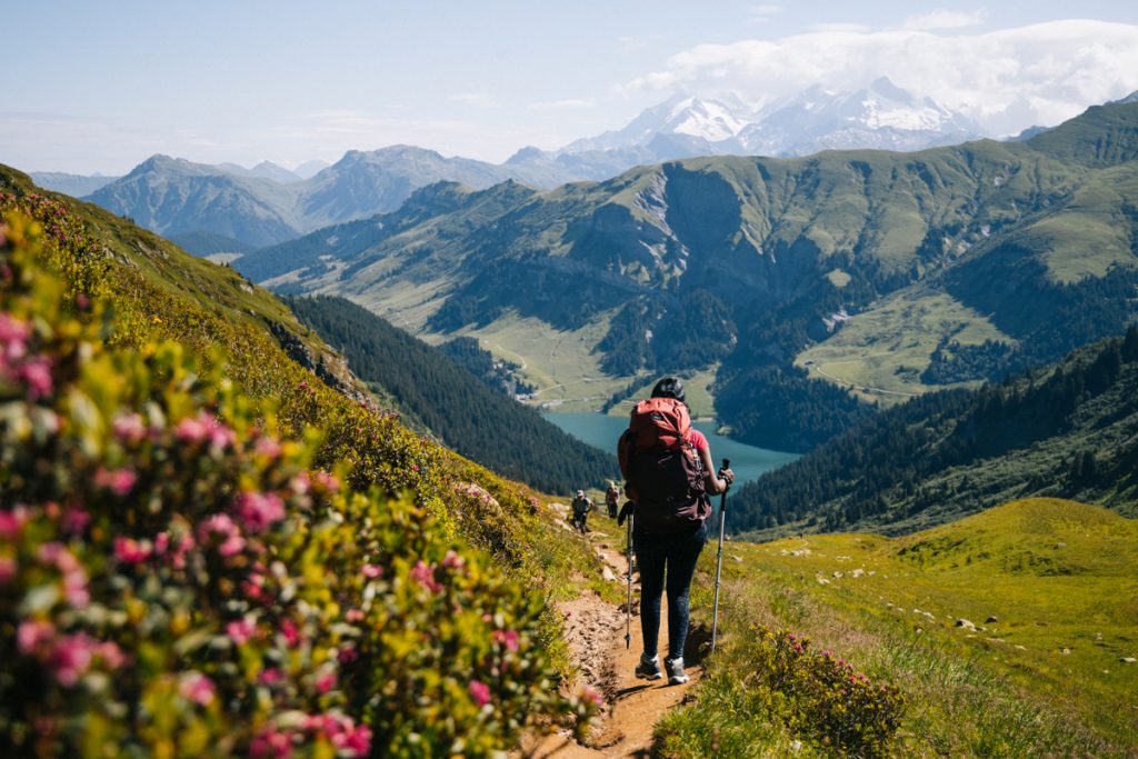Prépare rue trek dans les Alpes françaises. crédit photo : Clara Ferrand - blog Wildroad