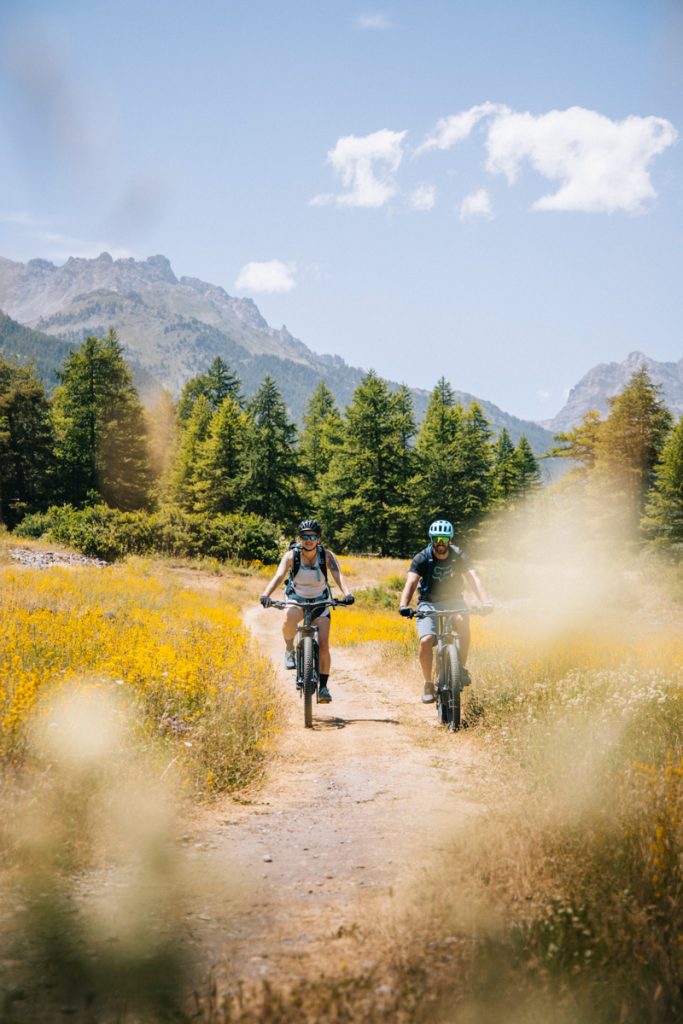 Itinéraire sentier balisé VTT dans la vallée de la Clarée. crédit photo : Clara Ferrand - blog Wildroad