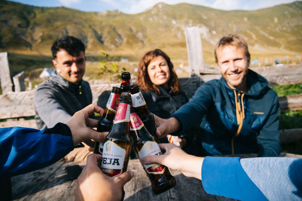 L'ambiance conviviale du Balkan trail. crédit photo : Clara Ferrand - blog Wildroad