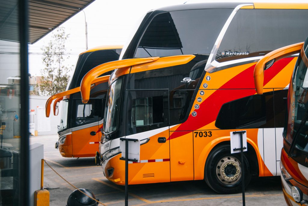 Les grandes lignes de bus de lima à Huaraz. crédit photo : Clara Ferrand - blog Wildroad