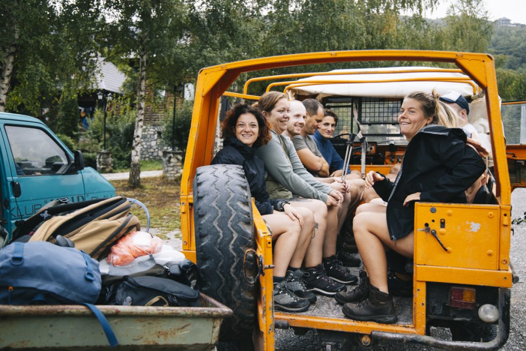 Navette entre les étapes du Balkan trail avec Travelbase. crédit photo : Clara Ferrand - blog Wildroad