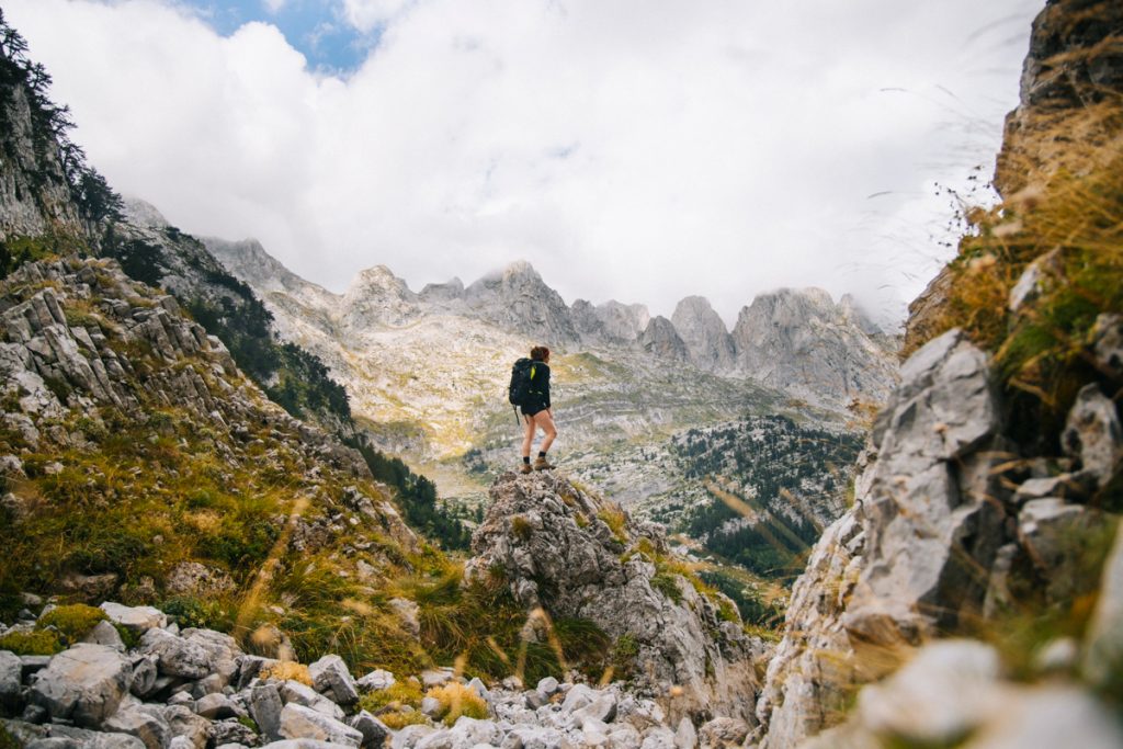 Quelle est la bonne période pour randonner dans les Balkans : Monténégro, Albanie, Kosovo. crédit photo : Clara Ferrand - blog WIldroad
