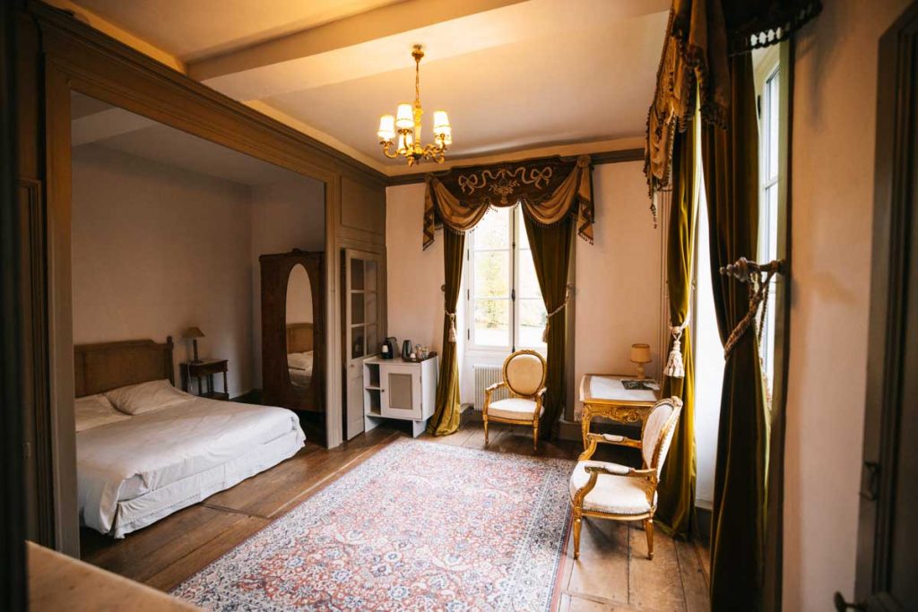 Les chambres d'hôte de l'Abbaye du Palais en Creuse. crédit photo : Clara Ferrand - blog WIldroad