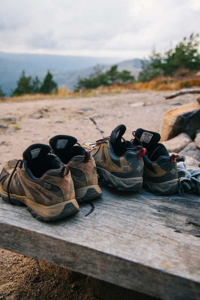Les chaussures de randonné pour le chemin de Stevenson. crédit photo : Clara Ferrand - blog Wildroad