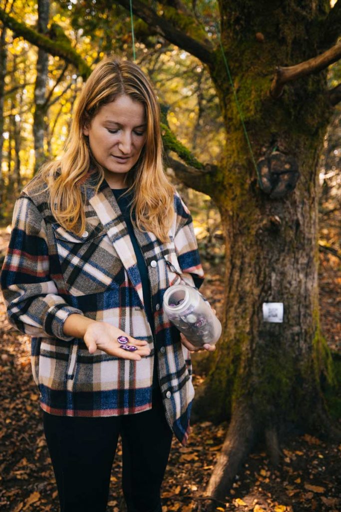 Faire du géocaching en Nouvelle Aquitaine sur les traces de Terra aventura. crédit photo : Clara Ferrand - blog Wildroad