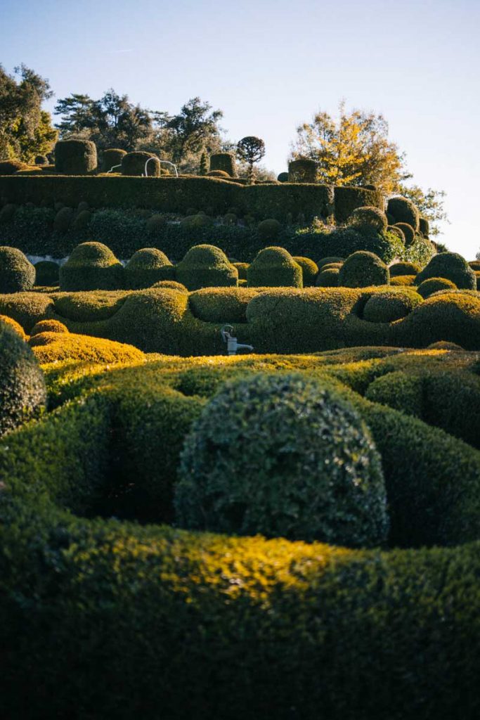 Les buis taillés du jardin de Marqueyssac en Dordogne. crédit photo : Clara Ferrand - blog Wildroad