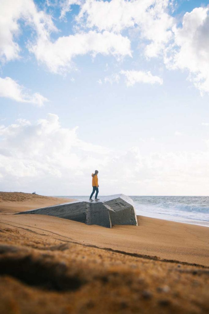 Les bunkers de la côte landaise, vestige de la 2GM. crédit photo : Clara Ferrand - blog Wildroad