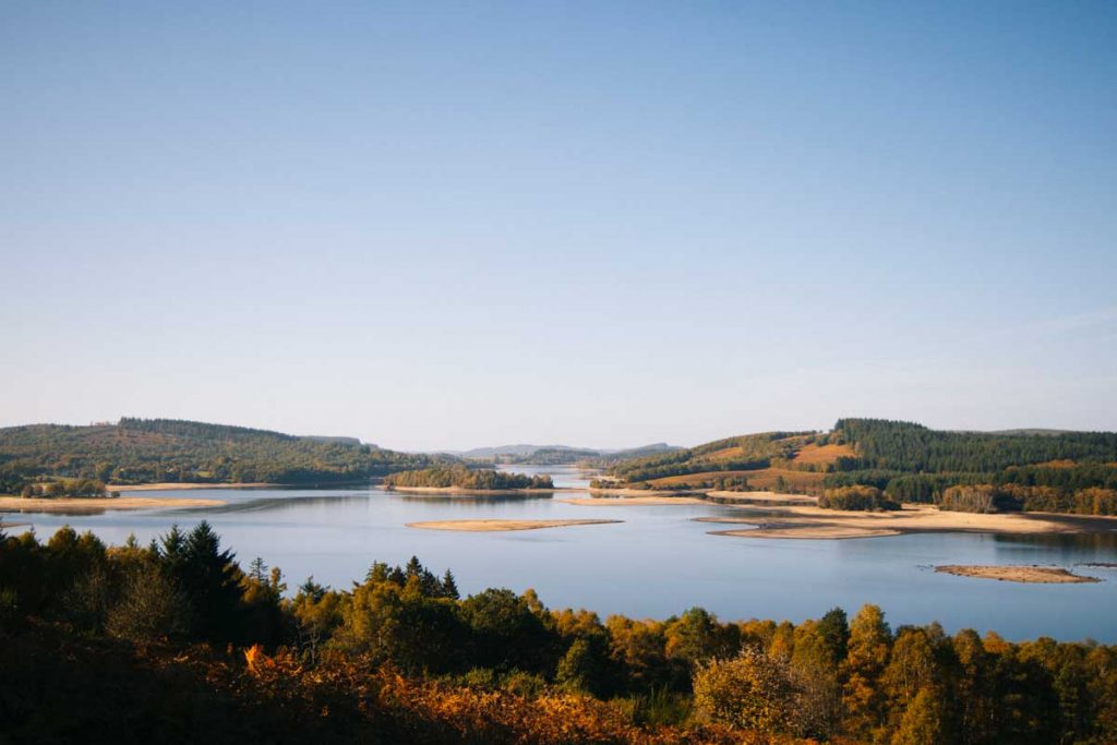 Un week-end autour du lac de Vassivière en Creuse à l'automne. crédit photo : Clara Ferrand - blog Wildroad