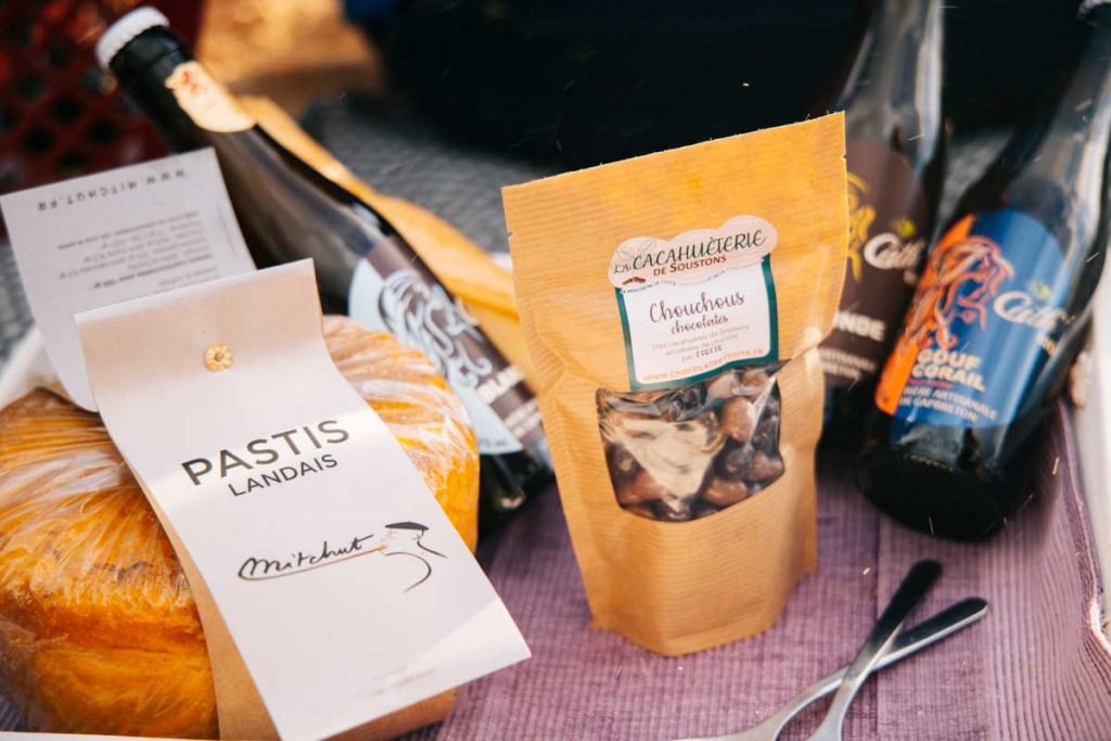 Les produits locaux des landes : bières de Cath, cacahuètes de Soustons... crédit photo : Clara Ferrand - blog Wildroad