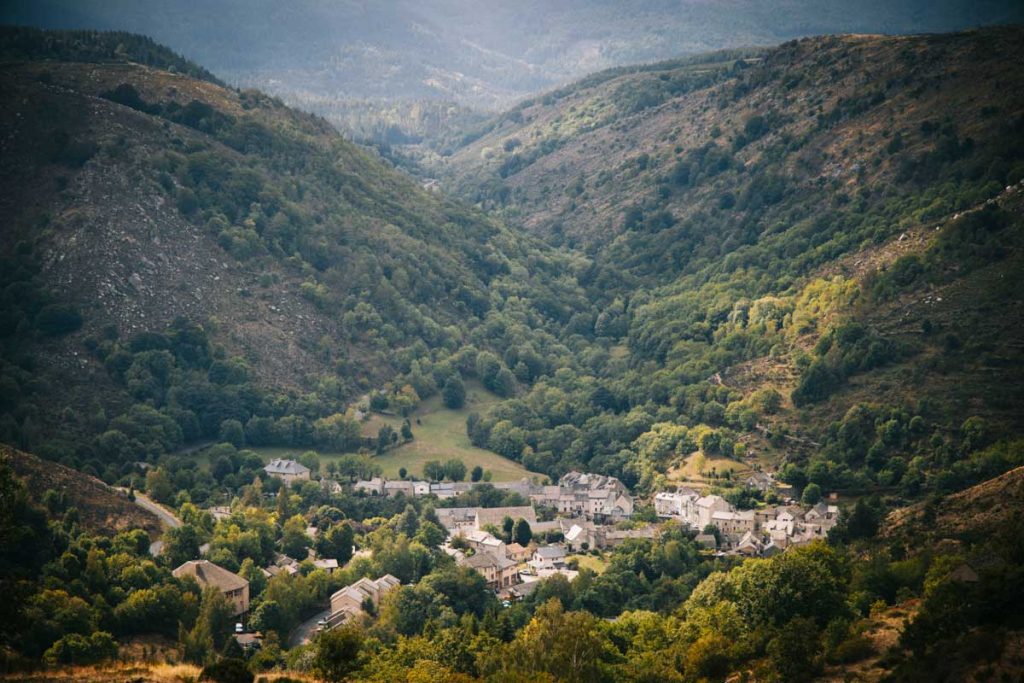 Étape du GR70 au pont-de-Montvert dans les Cévennes. crédit photo : Clara Ferrand - blog Wildroad