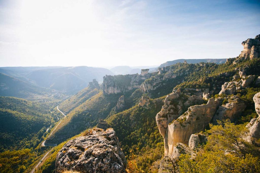 La randonnée des corniches dans les gorges de la Jonte et du Tarn. crédit photo : Clara Ferrand - blog Wildroad
