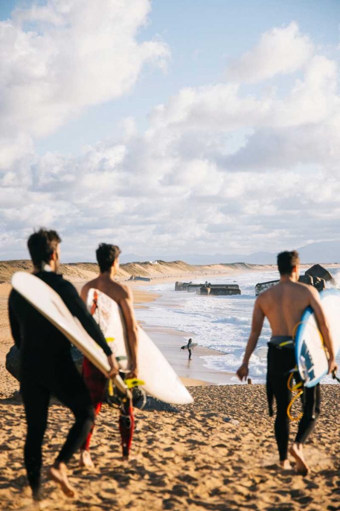 La plage de Santocha un spot incontournable pour les surfeurs. crédit photo : Clara Ferrand - blog Wildroad