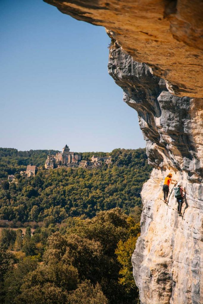 La via ferrata du jardin de Marqueyssac, activités insolite à faire en Dordogne. crédit photo : Clara Ferrand - blog Wildroad
