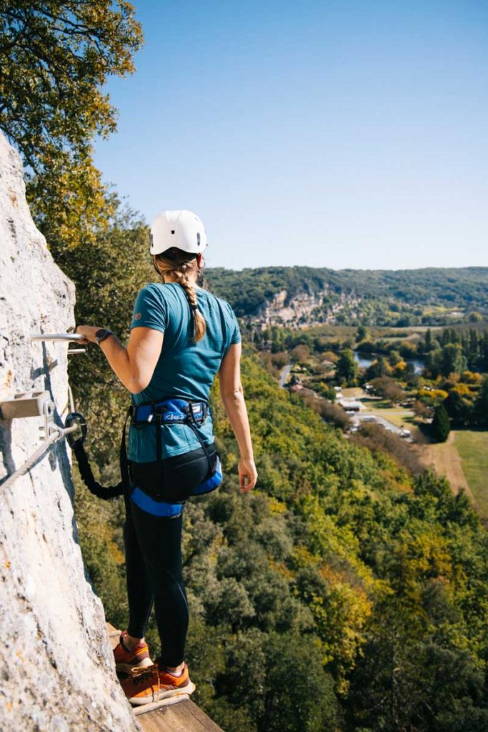 Faire la via ferrata après la visite des jardins de Marqueyssac. crédit photo : Clara Ferrand - blog Wildroad