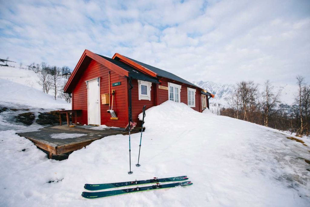 La cabane de Sorhytta au dessus de Lyngseidet. crédit photo : Clara Ferrand - blog Wildroad