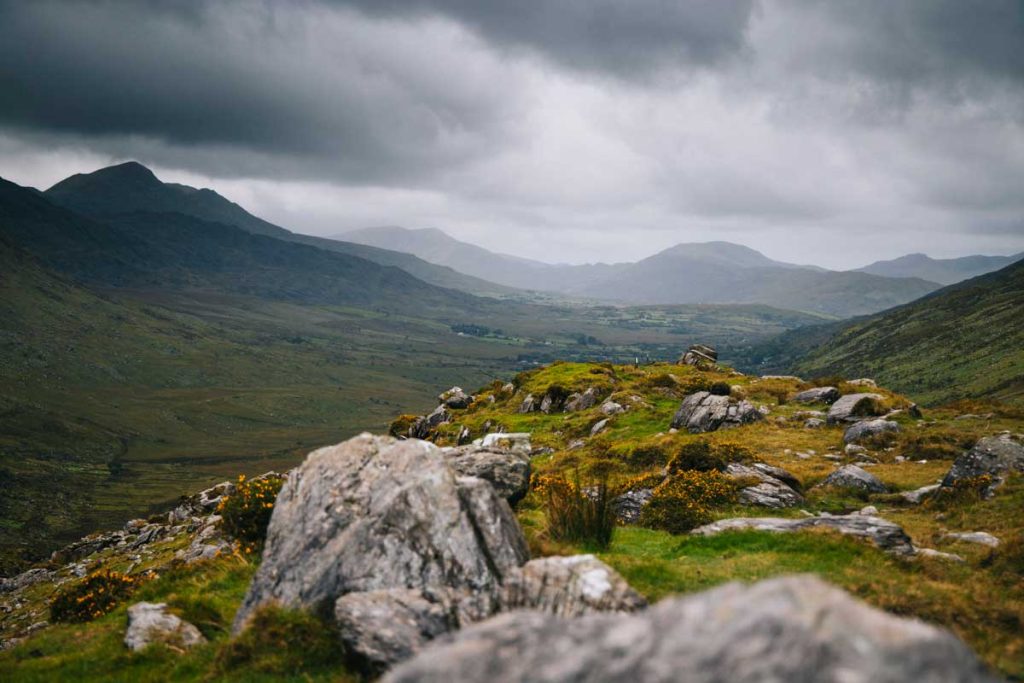 Randonner sur Kerry way ; l'étape de la Black Valley. crédit photo : Clara Ferrand - blog Wildroad