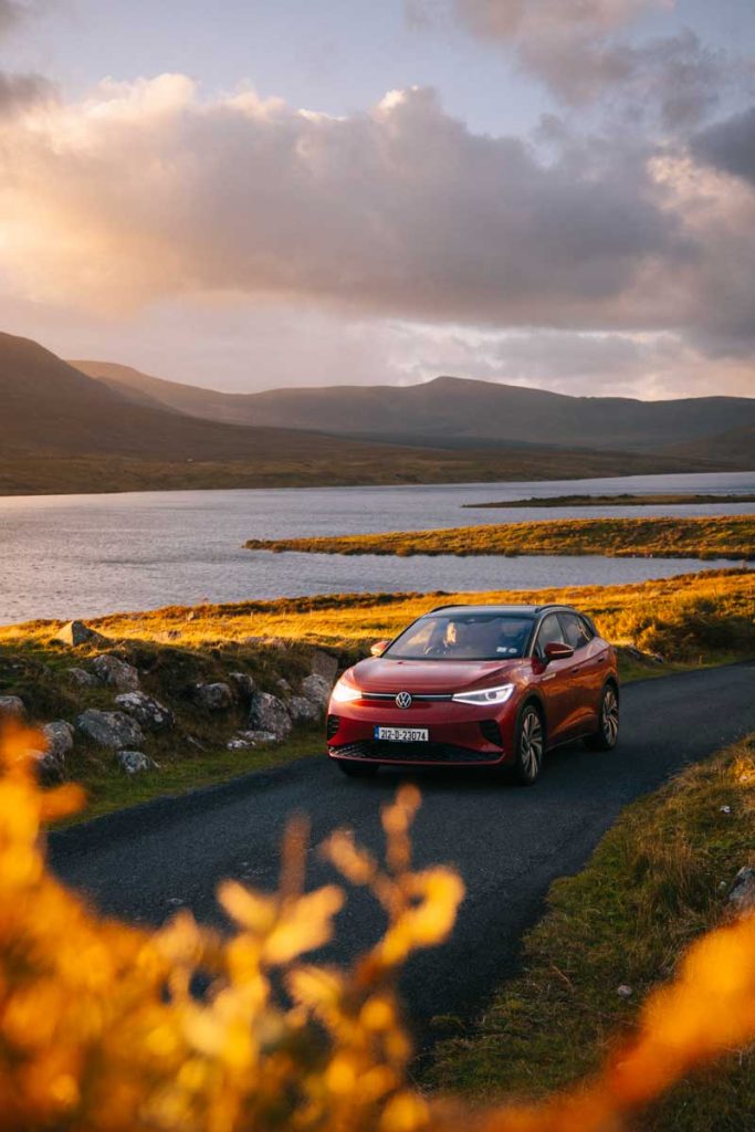 Conduire à gauche en Irlande : conseil et astuce. crédit photo : Clara Ferrand - blog Wildroad