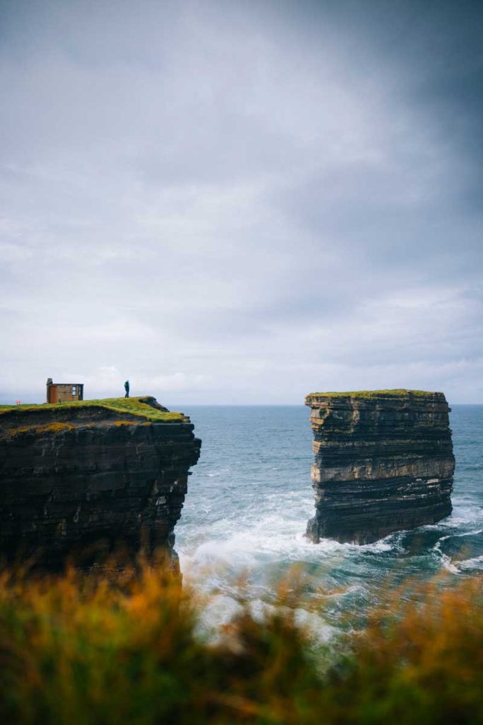 Spot incontournable de la Wild Atlantic Way : Downpatrick head à Mayo. crédit photo : Clara Ferrand - blog Wildroad