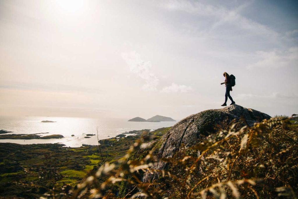 Randonner sur Kerry way en Irlande pour découvrir les paysages sauvages. crédit photo : Clara Ferrand - blog Wildroad