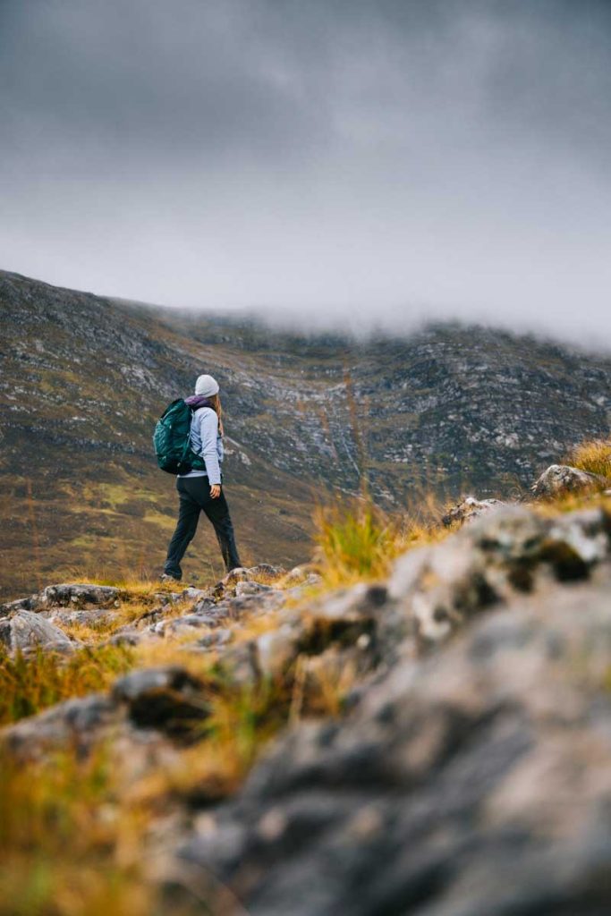La chaine des Maumturk Mountains dans la région du Connemara. crédit photo : Clara Ferrand - blog Wildroad