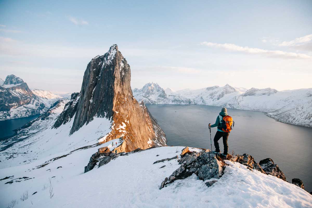 Norvège du nord : itinéraire pour un voyage de 10 jours, ski de randonnée et aurore boréales autour de Tromso, Senja et des Alpes de Lyngen. crédit photo : Clara Ferrand - blog Wildroad