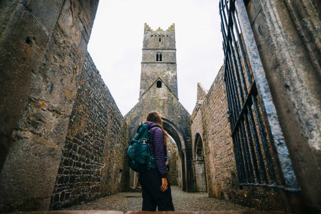 Visiter Rosserk Faire en Irlande dans le comté de Mayo. crédit photo : Clara Ferrand - blog Wildroad