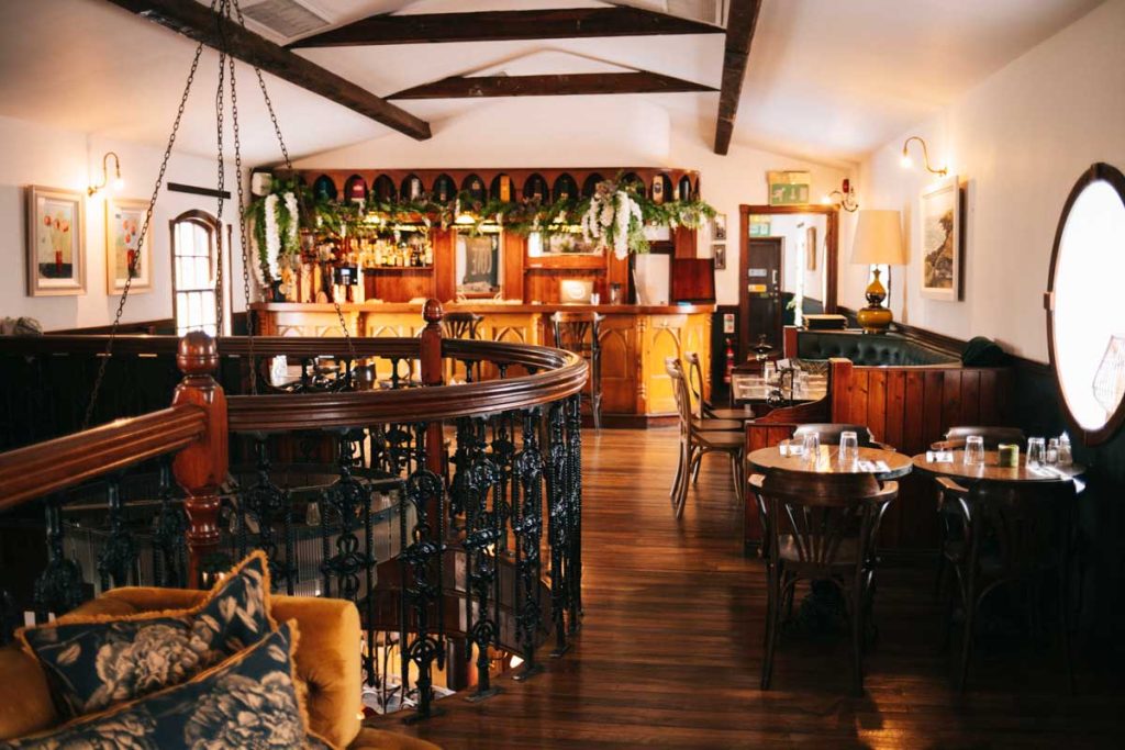 Bonne adresse de restaurant sur les étape de la randonnée Causeway Coast Way. crédit photo : Clara Ferrand- blog Wildroad