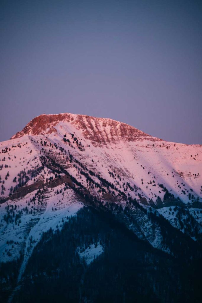 Le pic de Bernardez dans la chaîne de la blanche. crédit photo : Clara Ferrand - blog Wildroad