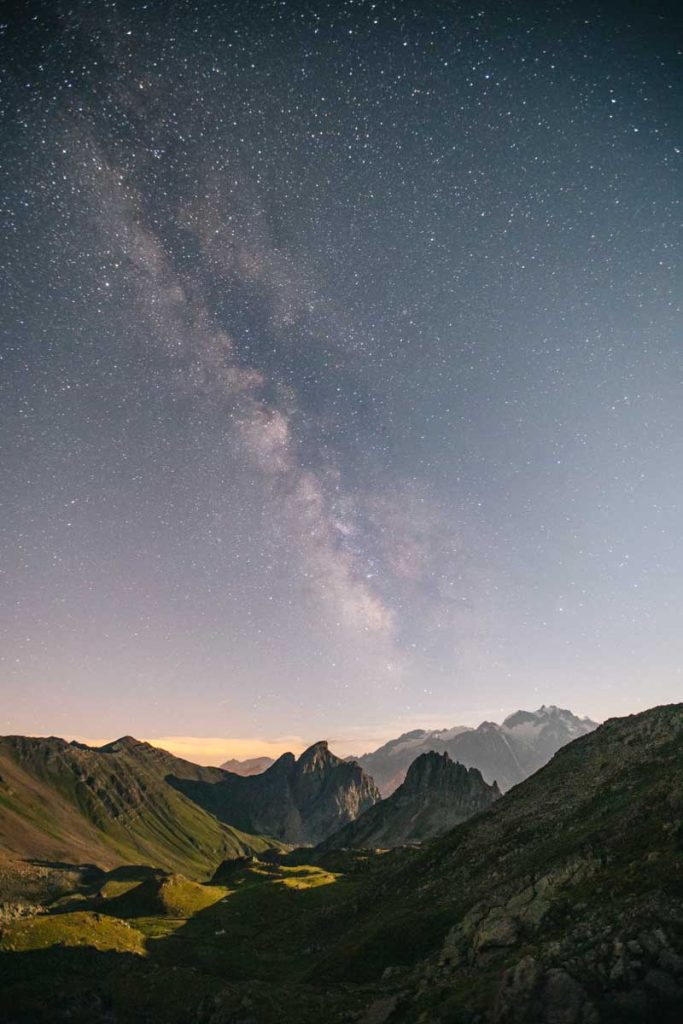 Vois lactée dans le massif des Cerces en été. crédit photo : Clara Ferrand - blog Wildroad