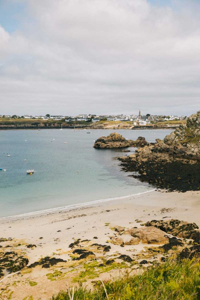 La baie de Lampaul sur l'île d'Ouessant. crédit photo : Clara Ferrand - blog Wildroad