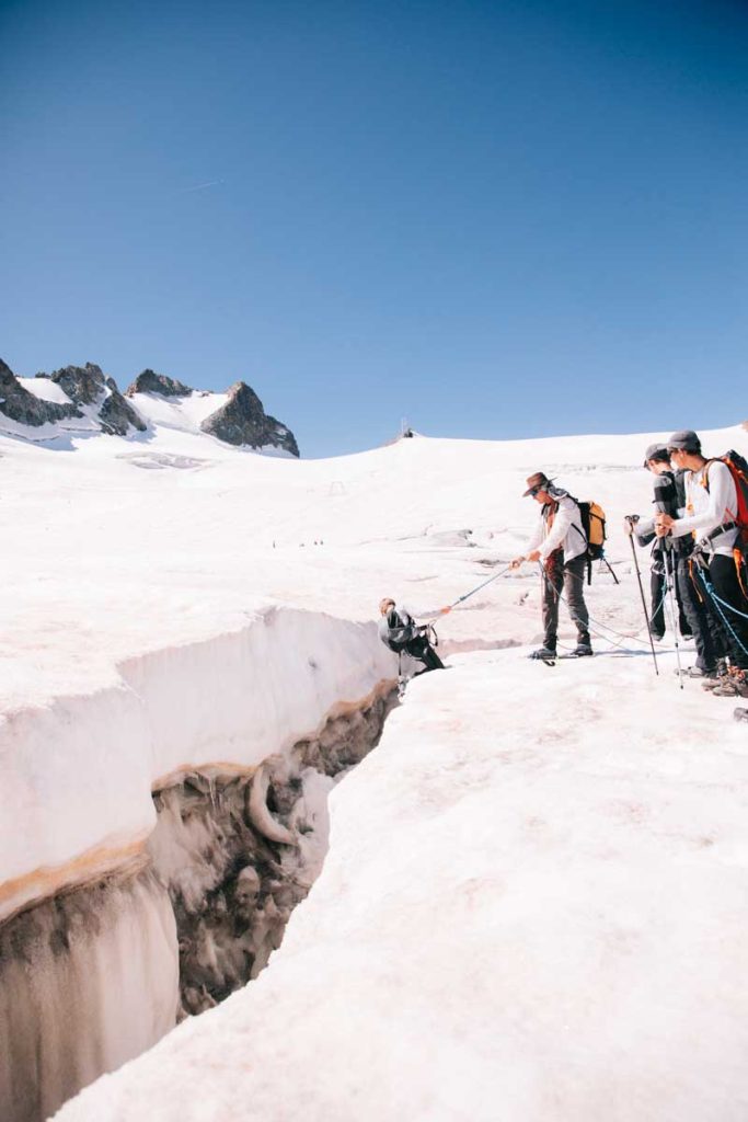 Balade glacier à faire avec le bureaux des guides de la Grave. crédit photo : Clara Ferrand- blog Wildroad