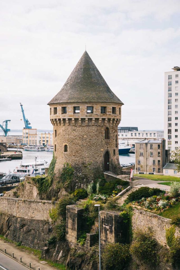 La tour Tanguy dans le port de Vauban. crédit photo : Clara Ferrand - Blog wildroad 