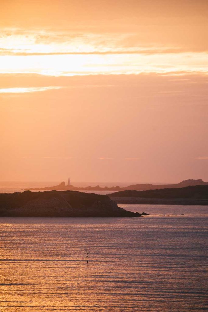 Coucher de soleil sur le pays des Abers. crédit photo : Clara Ferrand -blog Wildroad
