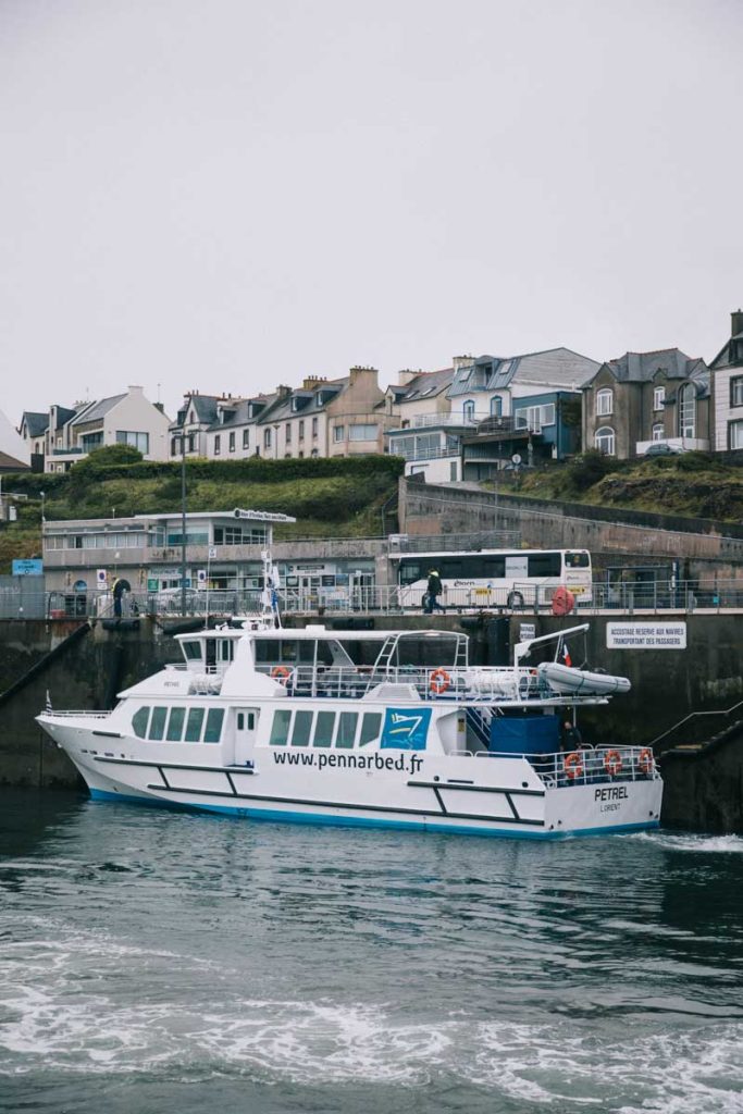 Les ferry de la compagnie Penn Ar Bed pour aller sur l'île d'Ouessant. crédit photo : Clara Ferrand - blog Wildroad