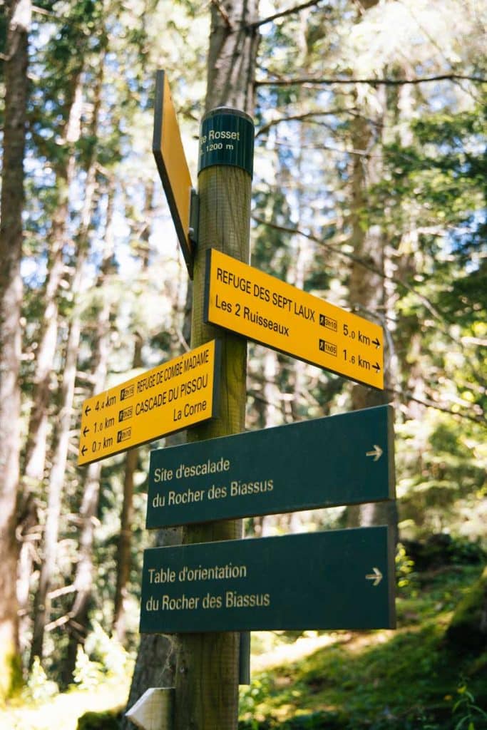 Le sentier des ruisseaux vallée du Haut-Bréda. crédit photo : Clara Ferran d- blog Wildroad