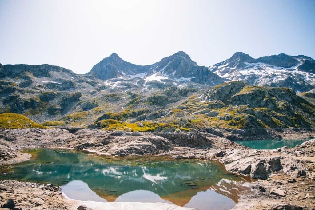 Découvrir le massif de Belledonne en Isère, au nord des Alpes. crédit photo : Clara Ferrand - blog Wildroad