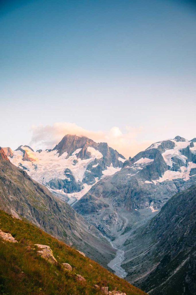 La mer de glace du glacier de la Pilatte dans les Écrins. crédit photo : Clara Ferrand - blog Wildroad