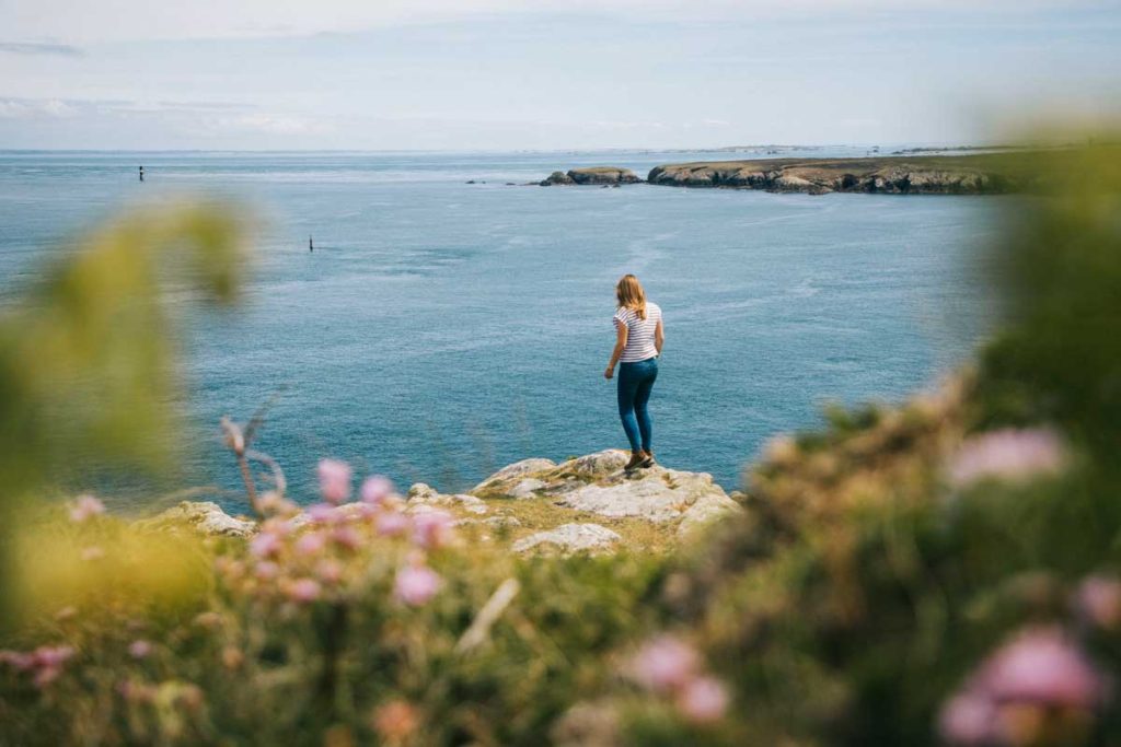 Comment se déplacer sur l'île d'Ouessant à pied ou à vélo. crédit photo : Clara Ferrand - blog Wildroad