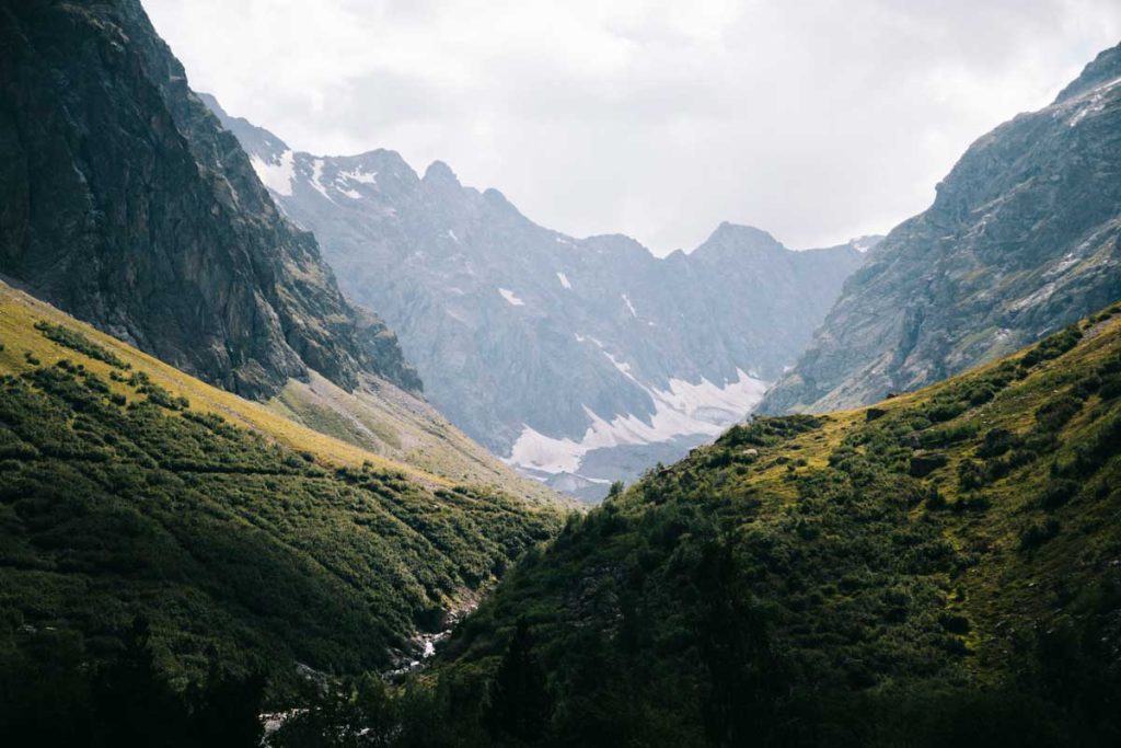 Les paysages du parc national des Écrins. crédit photo : Clara Ferrand - blog Wildroad