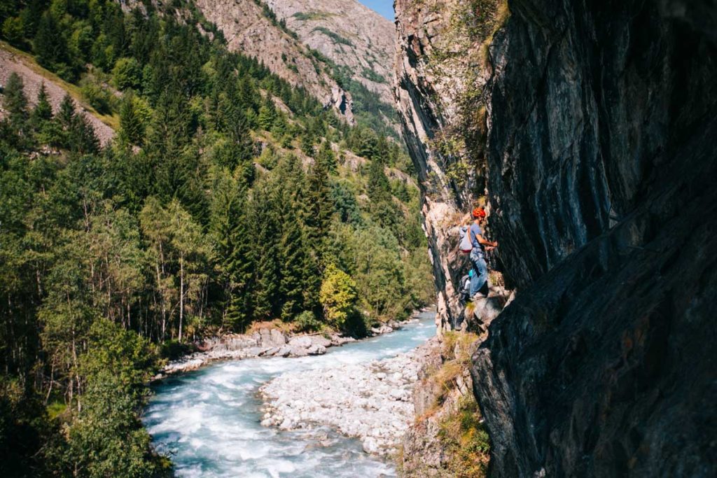 Itinéraire de la via ferrata à Saint-Christophe en Oisans. crédit photo : Clara Ferrand - blog Wildroad