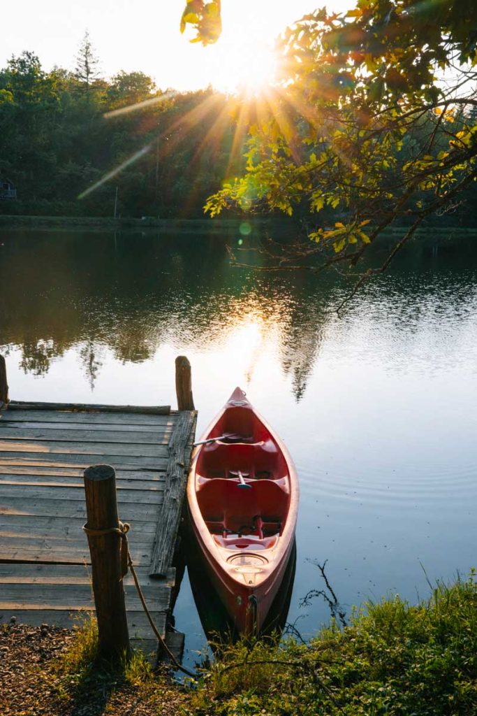 faire du canoe sur l'étang du moulin de la Jarousse. crédit photo : Clara Ferrand - blog Wildroad