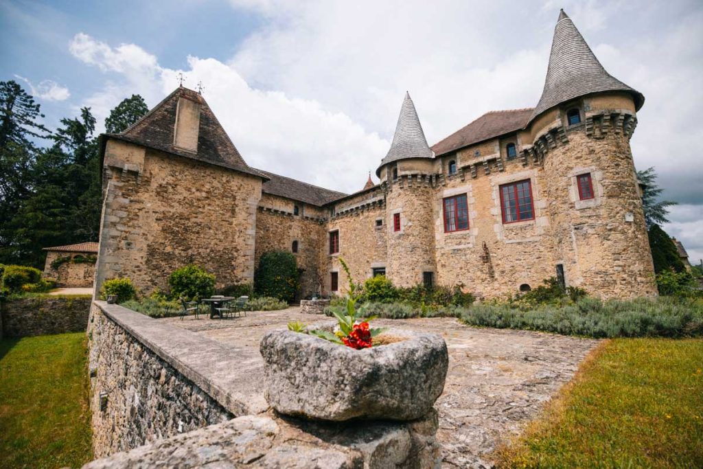 Dormir dans un château dans le Périgord : le Domaine de Vieillecour. crédit photo : Clara FERRAND - blog Wildroad