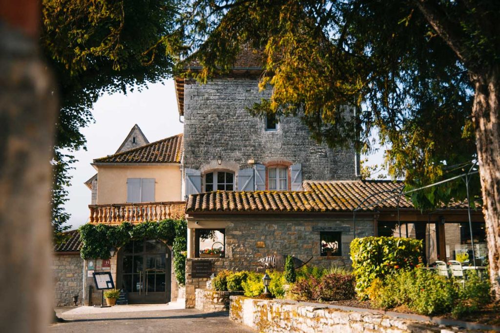 L'hôtel de la Truite Dorée à Vers dans le Lot. crédit photo : Clara FERRAND - blog Wildroad