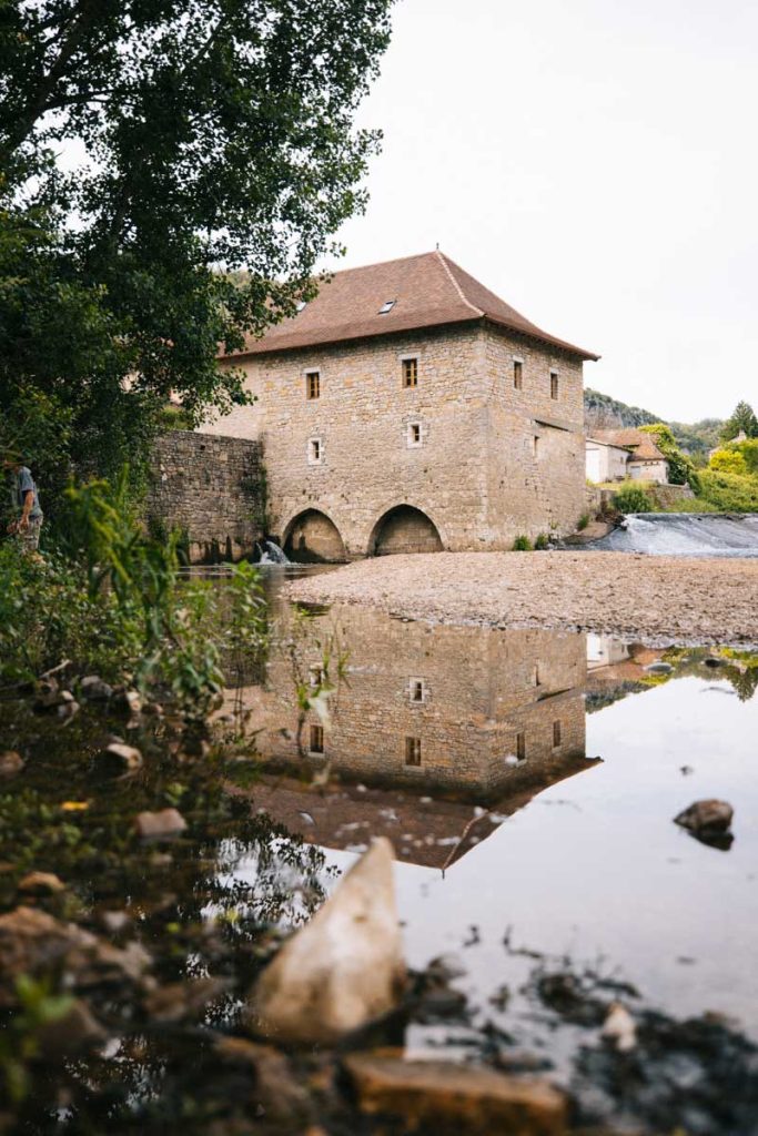 Le moulins de Cabrerets le long du Célé. crédi tphoto : Clara Ferrand - blog Wildroad