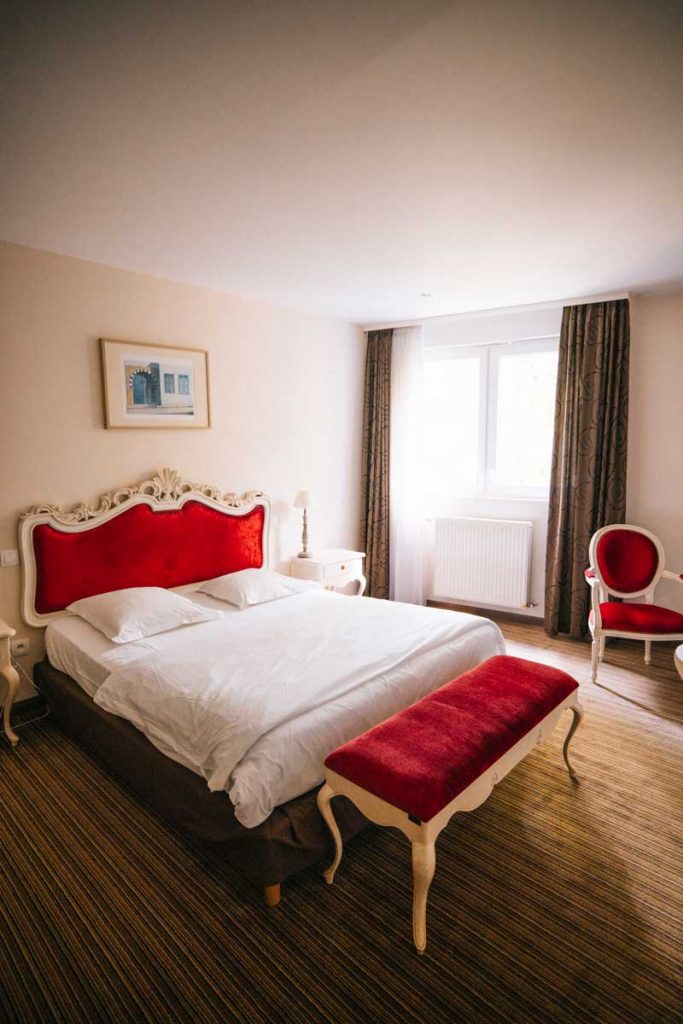 La chambre à l'hôtel du parc de Niederbronn-les-Bains. crédit photo : clara Ferrand - blog Wildroad