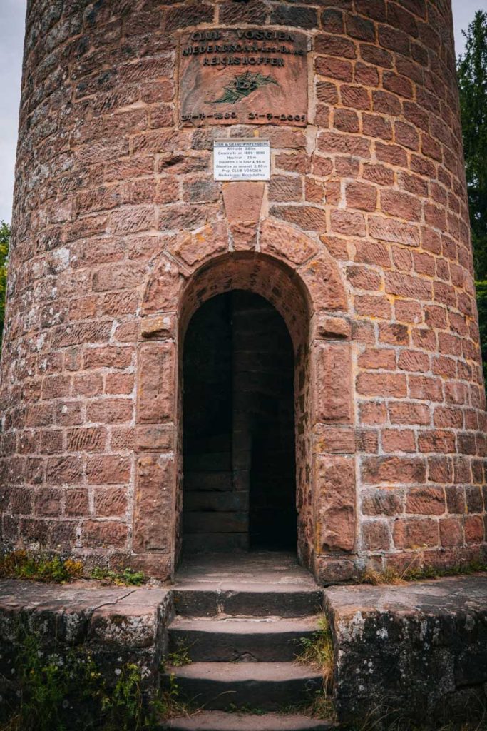 La tour du grand Wintersberg construite par le club vosgien. crédit photo : Clara Ferrand - blog Wildroad