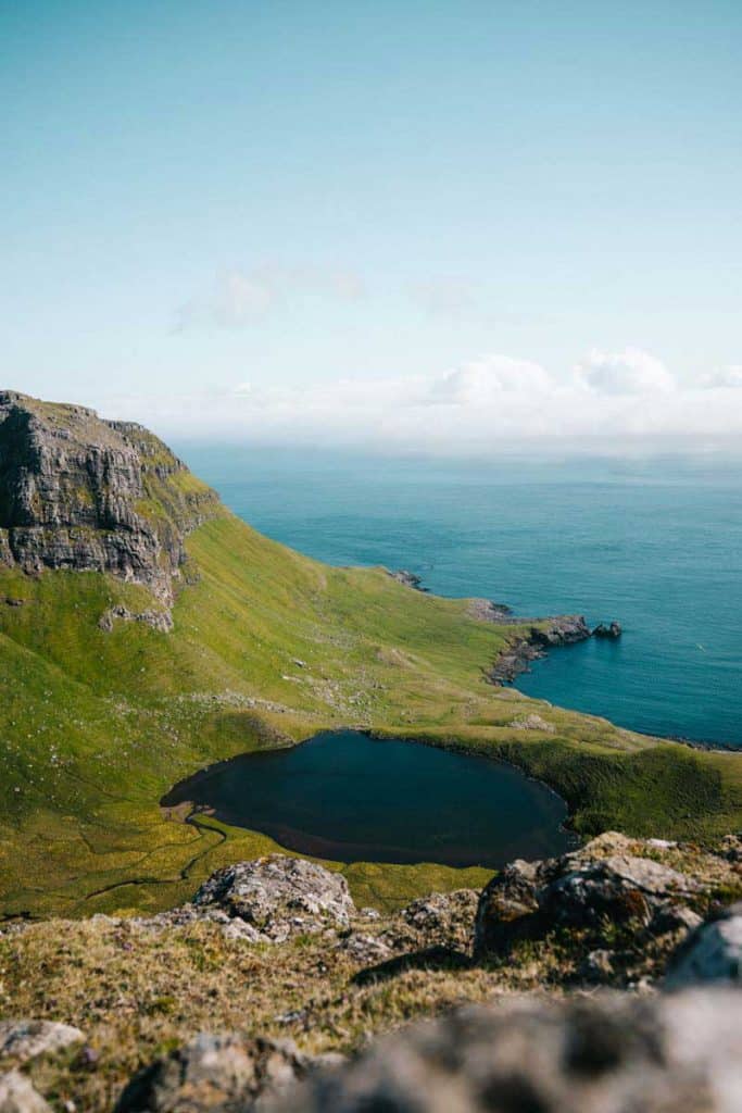 Le randonnee à faire sur l'île de Suduroy : Hvannhag. credit photo : Clara Ferrand - blog Wildroad