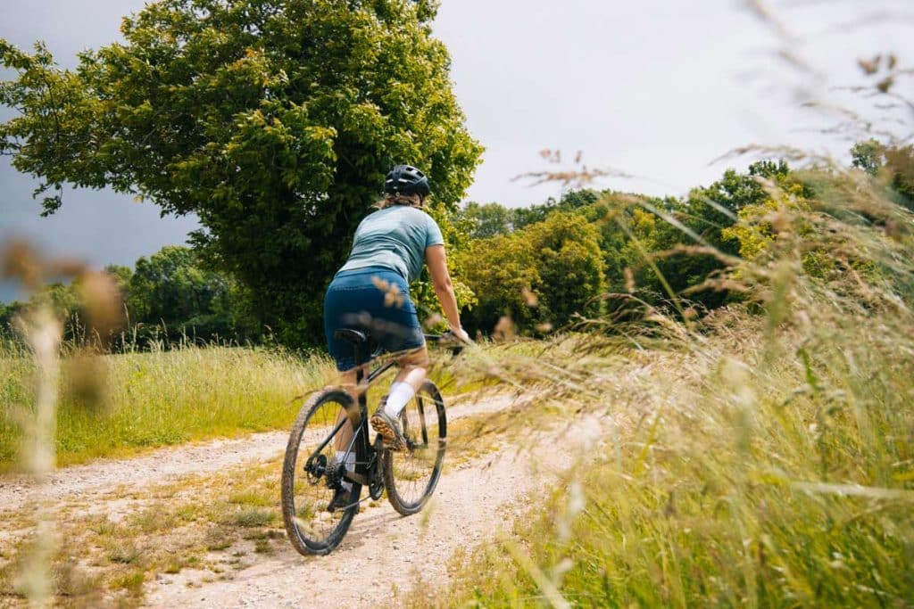 La première étape sur chemins blancs pour le du Tour de France. crédit photo : Clara Ferrand - blog Wildroad