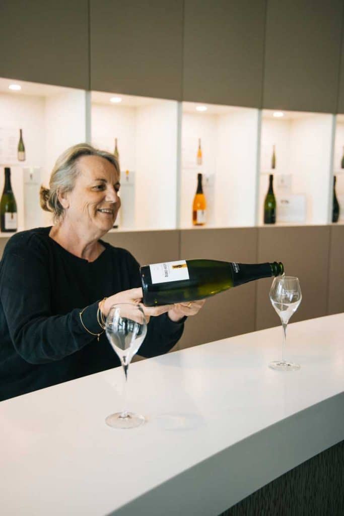 Dégustation de champagne à la coopérative Gaston Cheq. crédit photo : Clara Ferrand - blog Wildroad