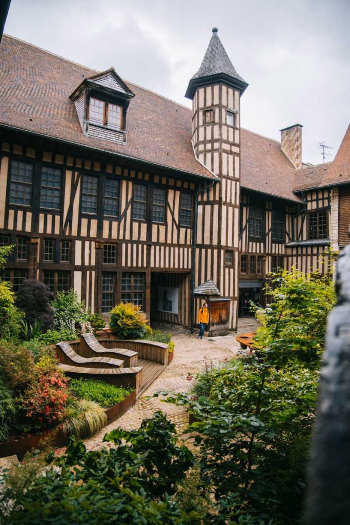 Maison de l'outil et de la pensée ouvrière, une visite incontournable dans la ville de Troyes. crédit photo : Clara Ferrand - blog Wildroad